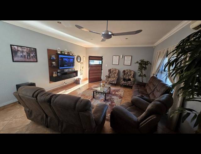 4 BEDROOM HOUSE FOR SALE IN MONTANA TUINE